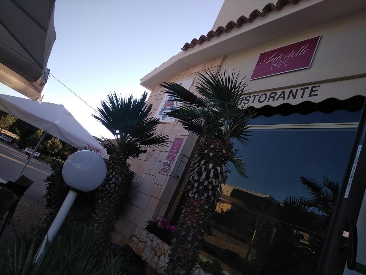 奥拓斯特罗酒店 卡斯特拉纳格罗泰 外观 照片